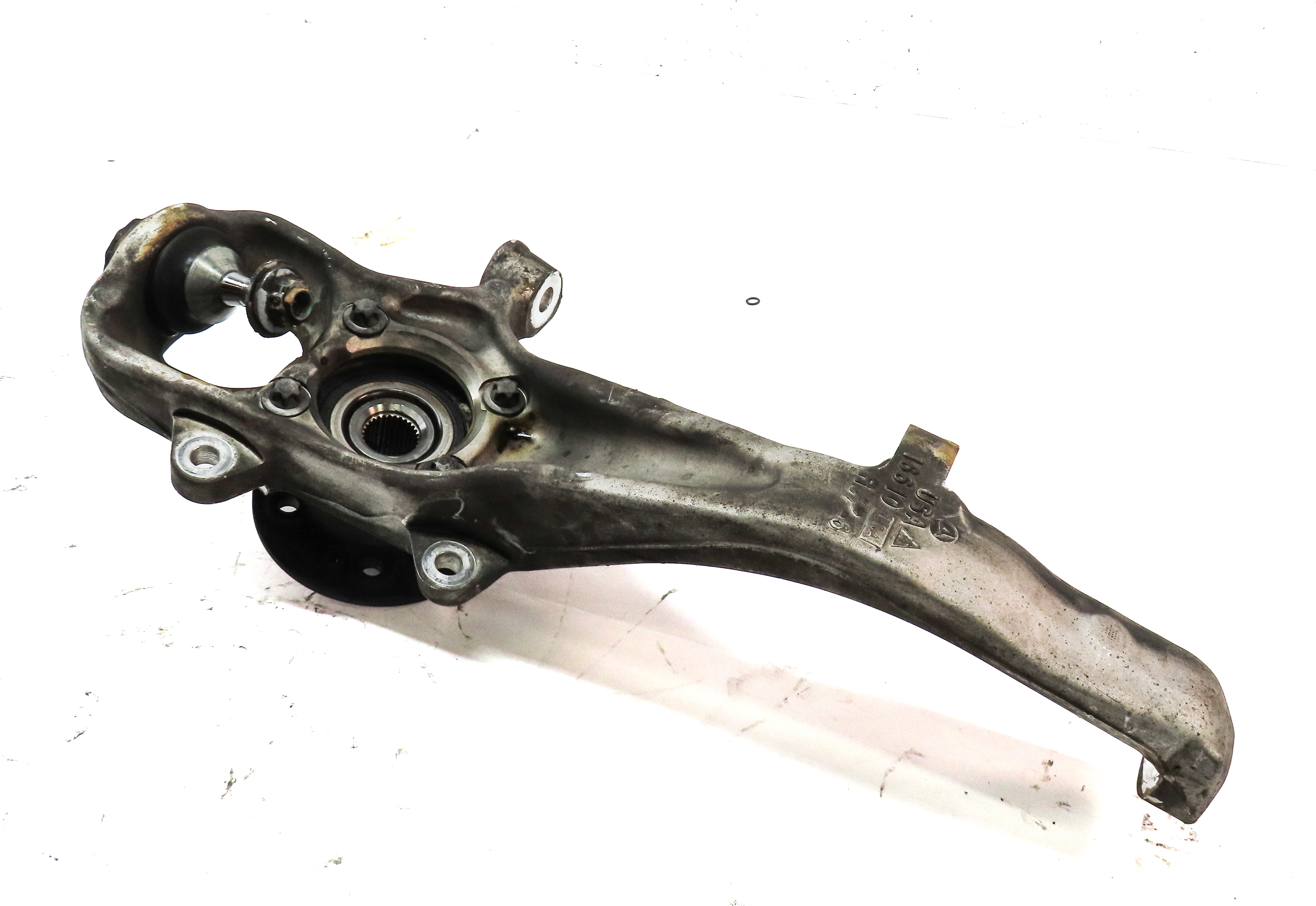 12-19 MERCEDES GL350 GL550 ML350 ML550 (W166 X166) RIGHT FRONT SPINDLE KNUCKLE — exact item pictured